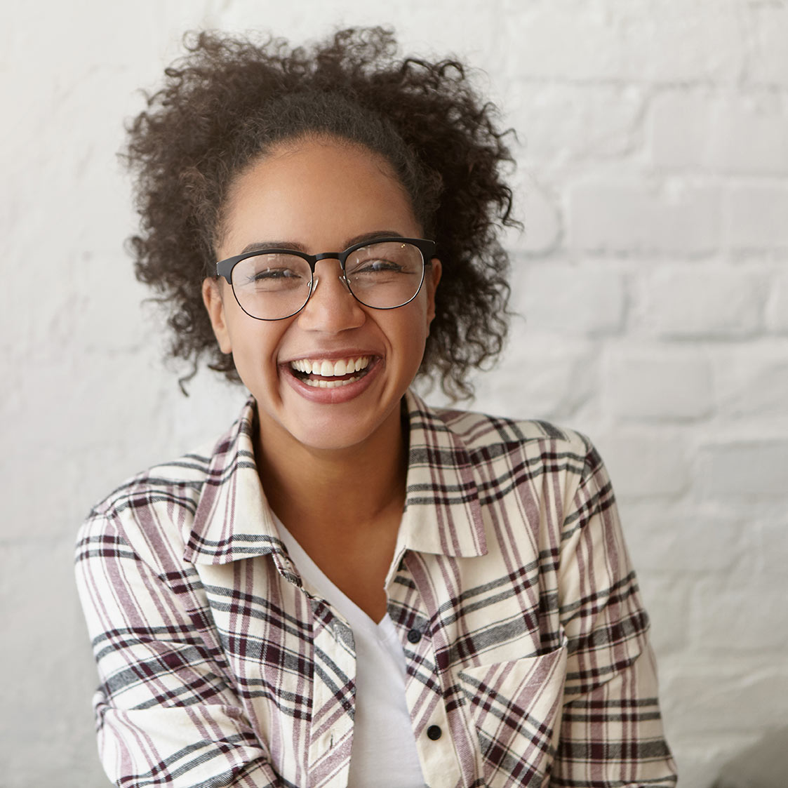 beautiful-woman-cafe